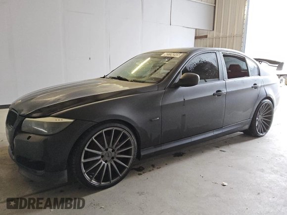 2010 BMW 3 Series 328i with VIN WBAPH7G54ANM49975, listed as a Copart auction lot 42774345 with 130,472 mi miles and Clean Title. Bid and sale history available at carsss.com. Image 1.