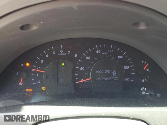 2011 Toyota Camry LE z VIN 4T4BF3EK9BR141844, wystawiony jako Copart lot #60490655 z przebiegiem 180 131 mil mil oraz Szkoda całkowita • Salvage title. Historia ofert i sprzedaży dostępna na DreamBid. Obrazek 9.