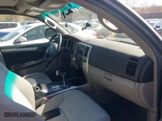 2006 Toyota 4Runner SR5 with VIN JTEBU14R660082588, listed as a IAAI auction lot 42048663 with 1 mi miles. Bid and sale history available at carsss.com. Image 5.