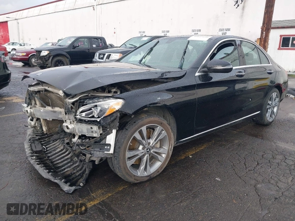 2018 Mercedes-Benz C 300 with VIN 55SWF4JB2JU265097, listed as a IAAI auction lot 40845046 with 100,576 mi miles and . Bid and sale history available at DreamBid. Image 17.