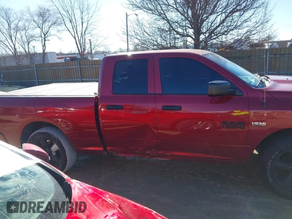 2015 Ram 1500 Tradesman z VIN 1C6RR7FT7FS504086, wystawiony jako IAAI lot #41664381 z przebiegiem 133 131 mil mil oraz . Historia ofert i sprzedaży dostępna na DreamBid. Obrazek 13.