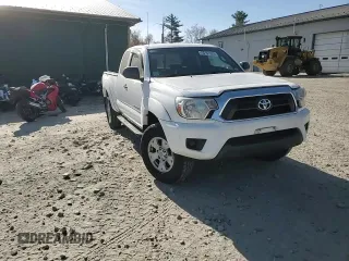 2015 Toyota Tacoma z VIN 5TFUX4EN7FX039029, wystawiony jako Copart lot #55161325 z przebiegiem 27 791 mil mil oraz Szkoda całkowita • Salvage title. Historia ofert i sprzedaży dostępna na DreamBid. Obrazek 13.