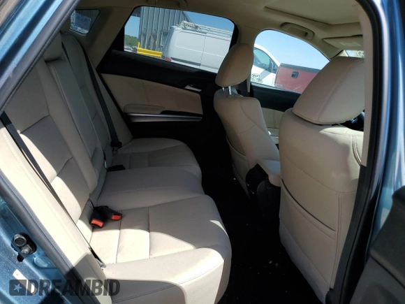 2014 Honda Crosstour EX-L z VIN 5J6TF2H50EL000488, wystawiony jako Copart lot #55521655 z przebiegiem 22 734 mil mil oraz Szkoda całkowita • Salvage title. Historia ofert i sprzedaży dostępna na DreamBid. Obrazek 10.