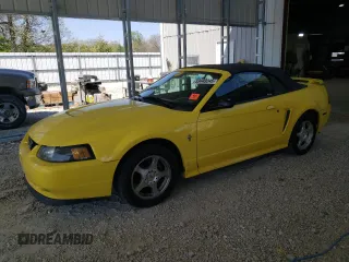 2003 Ford Mustang Deluxe z VIN 1FAFP44483F400695, wystawiony jako Copart lot #53449245 z przebiegiem 163 368 mil mil oraz Szkoda całkowita • Salvage title. Historia ofert i sprzedaży dostępna na DreamBid. Obrazek 1.