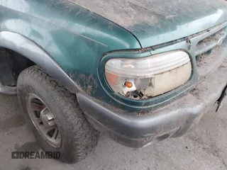 1999 Ford Explorer with VIN 1FMYU22E1XUC26302, listed as a IAAI auction lot 42163852 with 158,910 mi miles and . Bid and sale history available at DreamBid. Image 6.