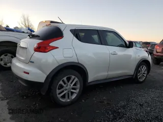 2013 Nissan Juke SV with VIN JN8AF5MRXDT217105, listed as a Copart auction lot 87946185 with 50,697 mi miles and Salvage Title. Bid and sale history available at carsss.com. Image 3.