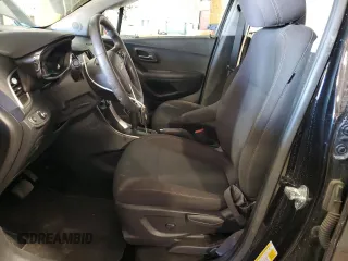 2020 Chevrolet Trax LS z VIN KL7CJNSB2LB042455, wystawiony jako Copart lot #48518325 z przebiegiem 40 904 mil mil oraz Szkoda całkowita • Salvage title. Historia ofert i sprzedaży dostępna na DreamBid. Obrazek 7.