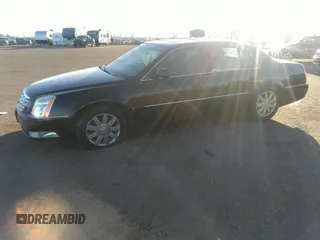2006 Cadillac DTS w/1SC with VIN 1G6KD57Y06U177772, listed as a IAAI auction lot 41814013 with 190,076 mi miles. Bid and sale history available at carsss.com. Image 2.