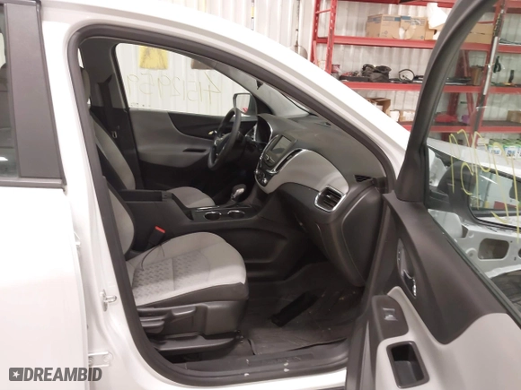 2022 Chevrolet Equinox LS with VIN 2GNAXSEV2N6128472, listed as a IAAI auction lot 41512959 with 37,834 mi miles. Bid and sale history available at carsss.com. Image 5.