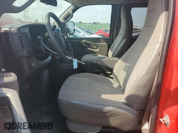 2018 Chevrolet Express Passenger LT z VIN 1GAZGPFG8J1336841, wystawiony jako Copart lot #63699795 z przebiegiem 247 751 mil mil oraz Czysty tytuł • Clean title. Historia ofert i sprzedaży dostępna na DreamBid. Obrazek 7.