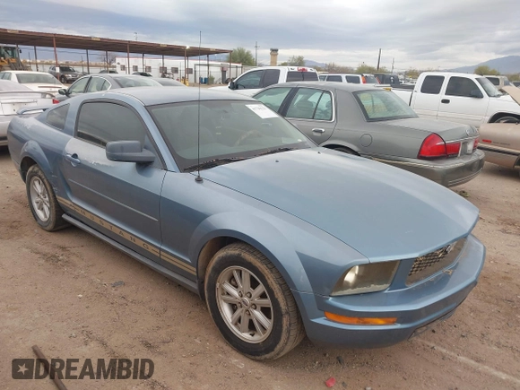2005 Ford Mustang Deluxe with VIN 1ZVFT80N155155157, listed as a IAAI auction lot 41739123 with 132,491 mi miles. Bid and sale history available at carsss.com. Image 1.