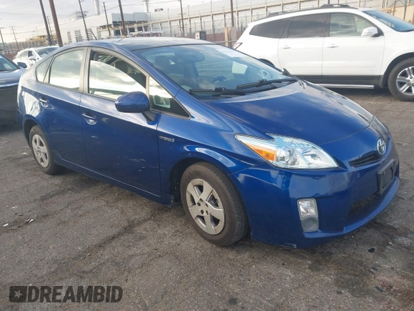 2010 Toyota Prius II with VIN JTDKN3DU3A0153692, listed as a IAAI auction lot 41371359 with 129,195 mi miles. Bid and sale history available at carsss.com. Image 1.