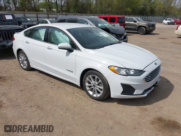 2019 Ford Fusion Hybrid SE with VIN 3FA6P0LU6KR267365, listed as a IAAI auction lot 42030525 with 95,401 mi miles. Bid and sale history available at carsss.com. Image 1.