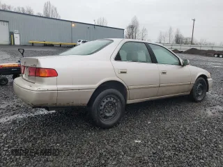 2001 Toyota Camry CE with VIN 4T1BG22K41U781013, listed as a Copart auction lot 43444885 with 183,925 mi miles and Salvage Title. Bid and sale history available at carsss.com. Image 3.