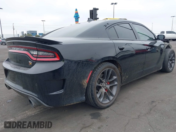 2020 Dodge Charger Scat Pack z VIN 2C3CDXGJ7LH192448, wystawiony jako IAAI lot #41884566 z przebiegiem 29 471 mil mil oraz . Historia ofert i sprzedaży dostępna na DreamBid. Obrazek 4.
