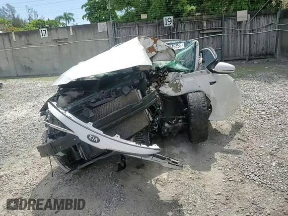 2015 Kia Optima EX z VIN 5XXGN4A70FG481037, wystawiony jako Copart lot #63845355 z przebiegiem Nie podano mil oraz Szkoda całkowita • Salvage title. Historia ofert i sprzedaży dostępna na DreamBid. Obrazek 14.