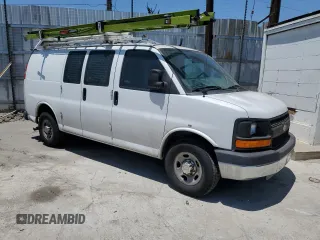 2014 Chevrolet Express Cargo Van with VIN 1GCWGFCB2E1122236, listed as a Copart auction lot 72826254 with 70,696 mi miles and Clean Title. Bid and sale history available at carsss.com. Image 4.