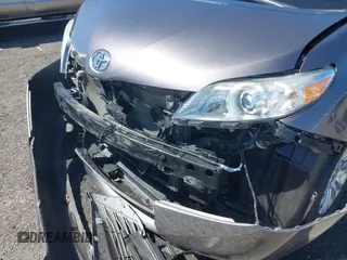 2015 Toyota Sienna XLE with VIN 5TDYK3DC4FS634937, listed as a IAAI auction lot 41869781 with 65,561 mi miles and . Bid and sale history available at carsss.com. Image 6.