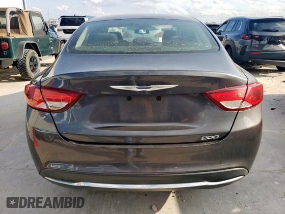2015 Chrysler 200 Limited z VIN 1C3CCCAB7FN704542, wystawiony jako Copart lot #54347345 z przebiegiem 216 702 mil mil oraz Tytuł czysty. Historia ofert i sprzedaży dostępna na DreamBid. Obrazek 6.