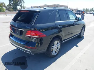 2017 Mercedes-Benz GLE 350 z VIN 4JGDA5HB3HA823802, wystawiony jako IAAI lot #42327672 z przebiegiem 84 538 mil mil oraz . Historia ofert i sprzedaży dostępna na DreamBid. Obrazek 4.