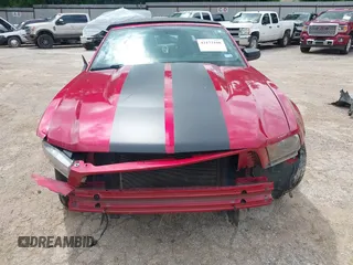 2012 Ford Mustang V6 with VIN 1ZVBP8EM5C5286673, listed as a IAAI auction lot 42172106 with 207,627 mi miles and . Bid and sale history available at DreamBid. Image 6.