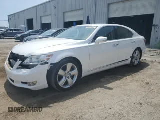 2010 Lexus LS 460 z VIN JTHBL5EF1A5094628, wystawiony jako Copart lot #57393445 z przebiegiem 70 185 mil mil oraz Szkoda całkowita • Salvage title. Historia ofert i sprzedaży dostępna na DreamBid. Obrazek 1.