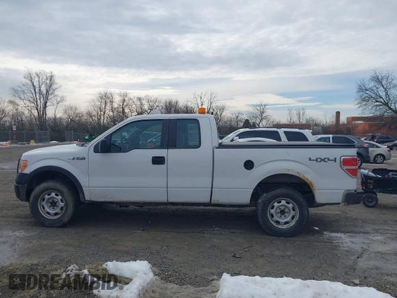 2011 Ford F-150 XL with VIN 1FTFX1EF1BFC08039, listed as a IAAI auction lot 41657526 with 234,515 mi miles. Bid and sale history available at carsss.com. Image 14.