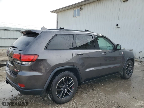 2019 Jeep Grand Cherokee Trailhawk with VIN 1C4RJFLT1KC596167, listed as a Copart auction lot 44551725 with 161,187 mi miles and Clean Title. Bid and sale history available at carsss.com. Image 3.