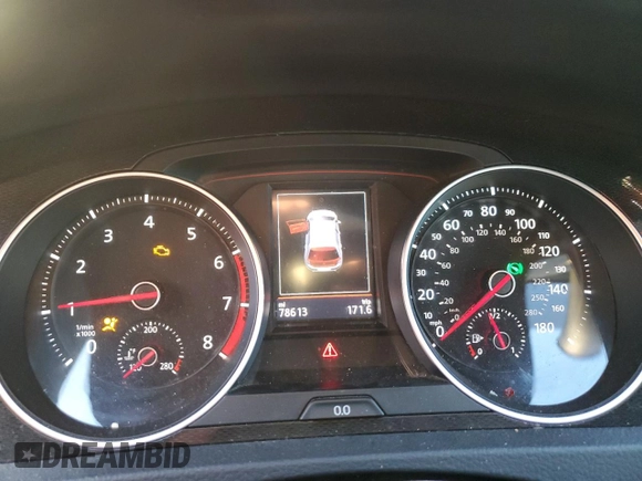 2017 Volkswagen GTI S z VIN 3VW447AU6HM044994, wystawiony jako Copart lot #43209245 z przebiegiem 78 613 mil mil oraz Szkoda całkowita • Salvage title. Historia ofert i sprzedaży dostępna na DreamBid. Obrazek 9.