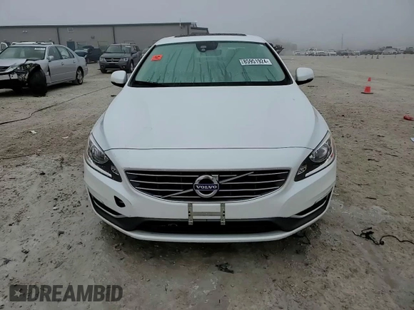 2018 Volvo S60 Inscription with VIN LYV402TK3JB170982, listed as a Copart auction lot 85951924 with 32,164 mi miles and Non repairable. Bid and sale history available at DreamBid. Image 14.