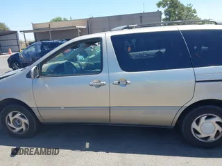 2001 Toyota Sienna LE с VIN 4T3ZF13CX1U351254, выставлен на аукционе IAAI как лот 42496344 с пробегом Не указан миль и . История ставок и продаж доступна на DreamBid. Изображение 13.