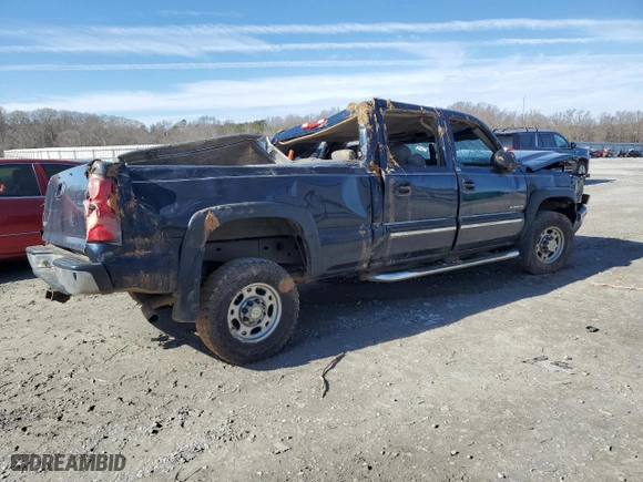 2006 Chevrolet Silverado 1500HD LT1 with VIN 1GCGK13U26F162490, listed as a Copart auction lot 45455525 with 0 mi miles and Salvage Title. Bid and sale history available at carsss.com. Image 3.