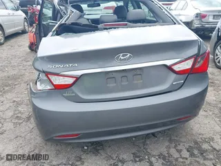 2013 Hyundai Sonata SE with VIN 5NPEC4AC8DH676492, listed as a IAAI auction lot 41804450 with 145,707 mi miles. Bid and sale history available at carsss.com. Image 13.