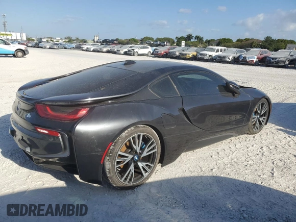 2016 BMW i8 z VIN WBY2Z2C57GV676118, wystawiony jako Copart lot #55245535 z przebiegiem 53 627 mil mil oraz Szkoda całkowita • Salvage title. Historia ofert i sprzedaży dostępna na DreamBid. Obrazek 3.