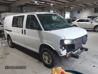 2021 Chevrolet Express Cargo z VIN 1GCWGAFP4M1160480, wystawiony jako IAAI lot #42621437 z przebiegiem 99 142 mil mil oraz . Historia ofert i sprzedaży dostępna na DreamBid. Obrazek 1.