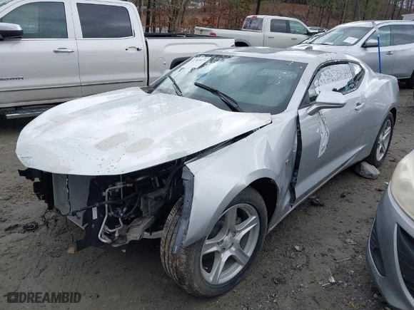 2016 Chevrolet Camaro 1LT with VIN 1G1FB1RS2G0187288, listed as a IAAI auction lot 41703973 with 22000 miles. Bid and sale history available at carsss.com. Image 2.