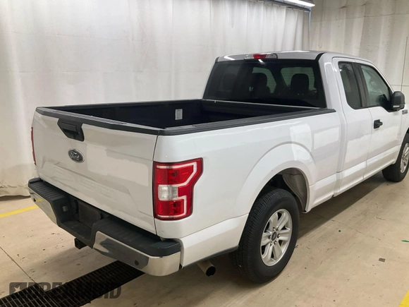 2018 Ford F-150 XL z VIN 1FTEX1CP3JKF23650, wystawiony jako IAAI lot #42785538 z przebiegiem 78 723 mil mil oraz . Historia ofert i sprzedaży dostępna na DreamBid. Obrazek 12.