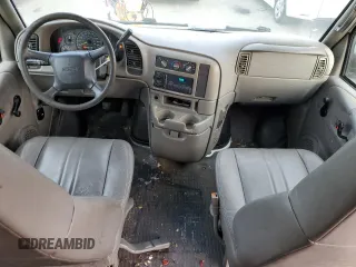 2001 GMC Safari Cargo with VIN 1GTDM19W71B510158, listed as a Copart auction lot 87296804 with 214,236 mi miles and Salvage Title. Bid and sale history available at carsss.com. Image 8.
