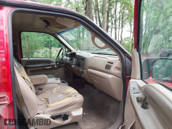 1999 Ford F-350 XL z VIN 1FTSW30F2XEB28461, wystawiony jako IAAI lot #42265380 z przebiegiem 388 102 mil mil oraz . Historia ofert i sprzedaży dostępna na DreamBid. Obrazek 5.