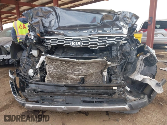 2020 Kia Telluride EX z VIN 5XYP3DHC0LG033039, wystawiony jako IAAI lot #41557612 z przebiegiem 84 882 mil mil oraz . Historia ofert i sprzedaży dostępna na DreamBid. Obrazek 12.