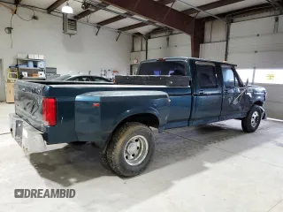 1995 Ford F-350 z VIN 1FTJW35F6SEA60338, wystawiony jako Copart lot #50962515 z przebiegiem 235 177 mil mil oraz Szkoda całkowita • Salvage title. Historia ofert i sprzedaży dostępna na DreamBid. Obrazek 3.