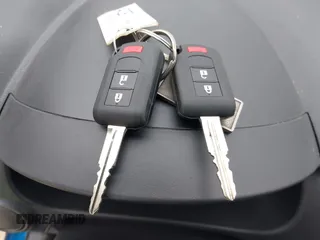 2024 Mitsubishi Mirage ES z VIN ML32FUFJ3RHF08580, wystawiony jako IAAI lot #41930898 z przebiegiem 1 793 mil mil oraz . Historia ofert i sprzedaży dostępna na DreamBid. Obrazek 11.