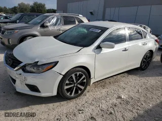 2018 Nissan Altima 2.5 SL with VIN 1N4AL3AP1JC138371, listed as a Copart auction lot 88849415 with 45,758 mi miles and Salvage Title. Bid and sale history available at carsss.com. Image 1.
