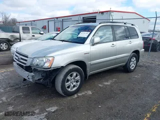 2003 Toyota Highlander with VIN JTEHF21A230115414, listed as a IAAI auction lot 41731716 with 105,941 mi miles. Bid and sale history available at carsss.com. Image 2.