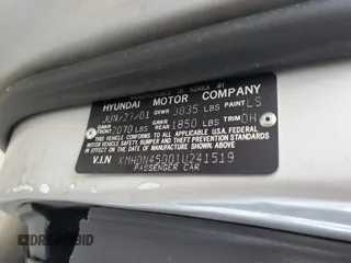 2001 Hyundai Elantra GLS with VIN KMHDN45D01U241519, listed as a Copart auction lot 61551095 with 201,343 mi miles and Salvage title. Bid and sale history available at DreamBid. Image 12.