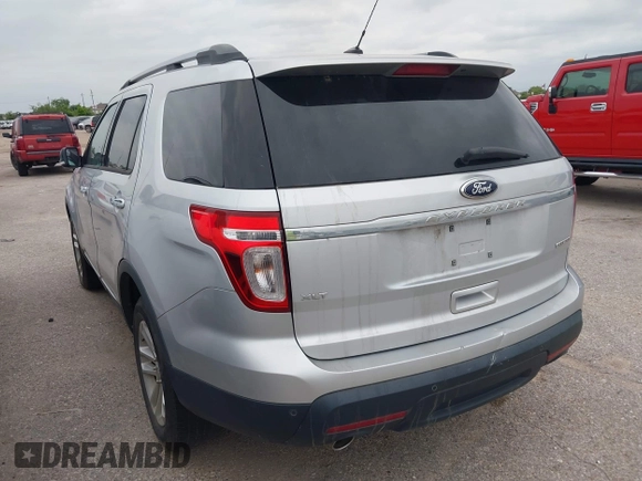 2014 Ford Explorer XLT with VIN 1FM5K7D83EGB59629, listed as a IAAI auction lot 42068858 with 171,562 mi miles and . Bid and sale history available at carsss.com. Image 3.