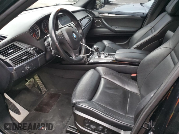 2013 BMW X5 M with VIN 5YMGY0C51DLL15660, listed as a Copart auction lot 84766244 with 113,007 mi miles and Salvage Title. Bid and sale history available at carsss.com. Image 7.