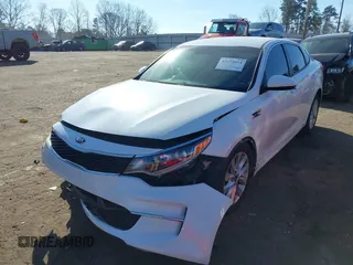 2017 Kia Optima LX with VIN 5XXGT4L38HG161323, listed as a IAAI auction lot 41672014 with 181,730 mi miles. Bid and sale history available at carsss.com. Image 17.