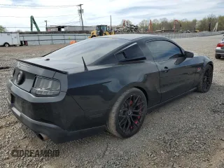 2010 Ford Mustang GT with VIN 1ZVBP8CH8A5119369, listed as a Copart auction lot 53028195 with 132,124 mi miles and Salvage Title. Bid and sale history available at carsss.com. Image 3.