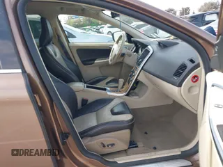 2010 Volvo XC60 3.0T с VIN YV4992DZ2A2019511, выставлен на аукционе IAAI как лот 41890532 с пробегом 161 493 миль миль и . История ставок и продаж доступна на DreamBid. Изображение 5.